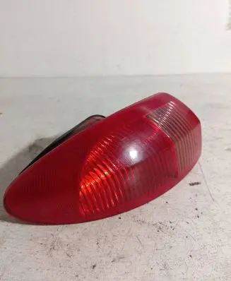 Alfa Romeo 147 Rear/tail lights 46556349 03322010