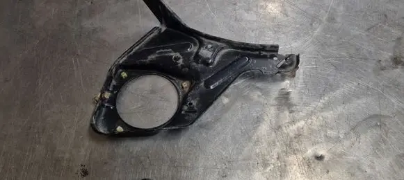 BMW 5 E39 A/C compressor mount bracket 64538367956