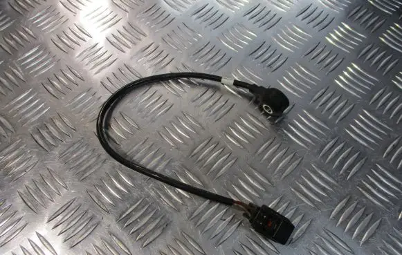 Ford Focus Detonation knock sensor 98MF-12A699-BA