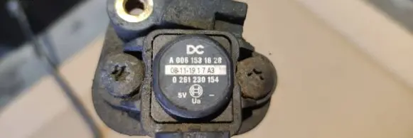 Mercedes-Benz E W212 Air pressure sensor A0061531628 08111917A3 0261230154