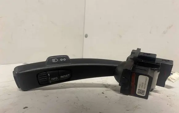 Volvo V70 Indicator stalk 31264162