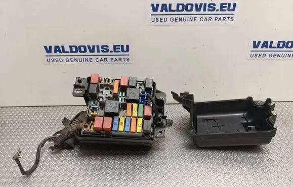Fiat Doblo Fuse module 51839437 C096