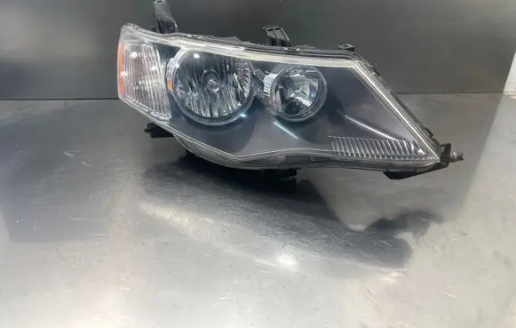 Mitsubishi Outlander Headlight/headlamp P5584r