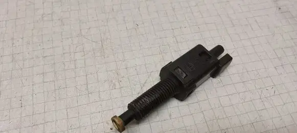 Audi A6 S6 C4 4A Brake pedal sensor switch 811907343B