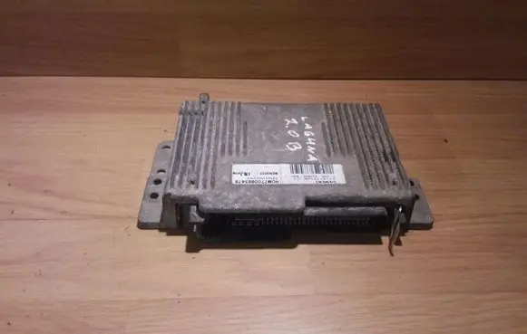 Renault Laguna I Engine control unit/module HOM7700863478 S113717108