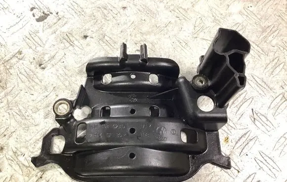 Volkswagen PASSAT B6 other engine part 06D103623D