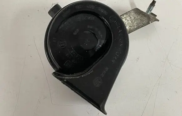 BMW X6 E71 Horn signal CH2143