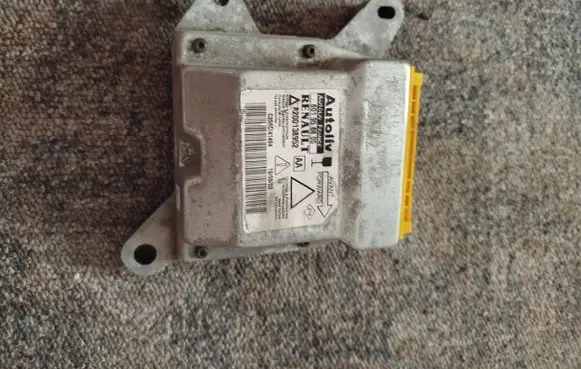 Renault Laguna II Airbag control unit/module 8200138952 601958800 C250C141494