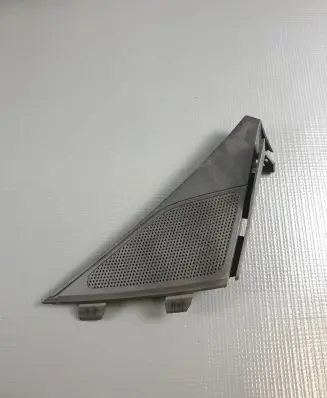 Chevrolet Camaro Side speaker trim/cover 84081751