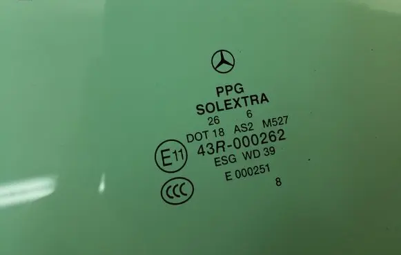 Mercedes-Benz R W251 Front door window/glass (coupe) A2517250110