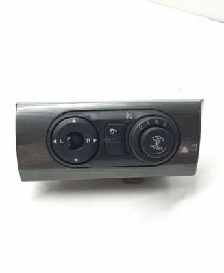 Chevrolet Captiva Wing mirror switch