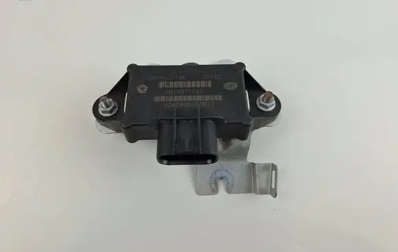 Chrysler Pacifica Fuel injection pump control unit/module 68193711AC