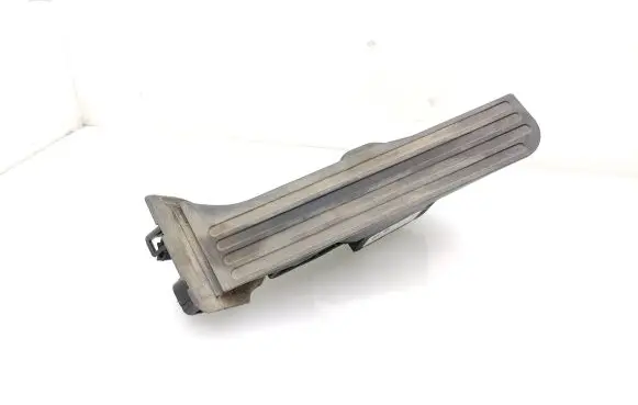 Volkswagen PASSAT B7 Accelerator throttle pedal 1K1721503AS 6PV01103905