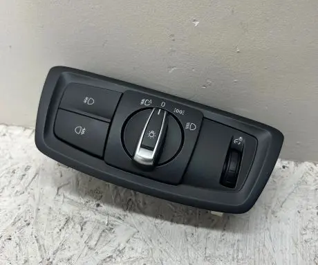 BMW 1 F20 F21 Light switch 6847524 18347910 14102017