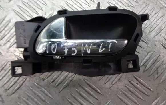 Peugeot 407 Rear door interior handle trim 
