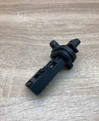 BMW 5 F10 F11 Mass air flow meter 7566990 0280218270