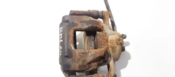 Toyota Auris E180 Front brake caliper