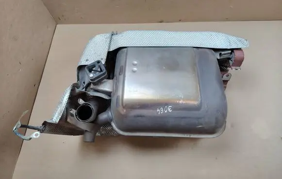 BMW i3 Rear muffler/silencer tail pipe 764025601A