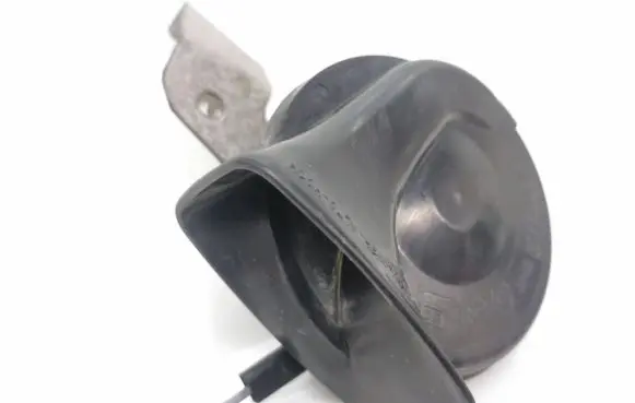 Opel Vivaro Horn signal 7700413533e E20091001