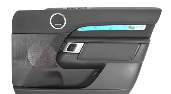 Land Rover Discovery 5 Front door card panel trim
