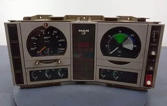AC 428 Speedometer (instrument cluster) 81272026080