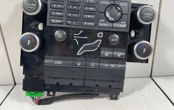 Volvo XC60 Climate control unit 30782903 SN60132028 M3191400002