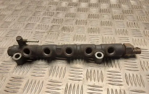 Toyota Corolla Verso E121 Fuel main line pipe 8945812020