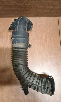 Hyundai i30 Air intake duct part 28138J7100