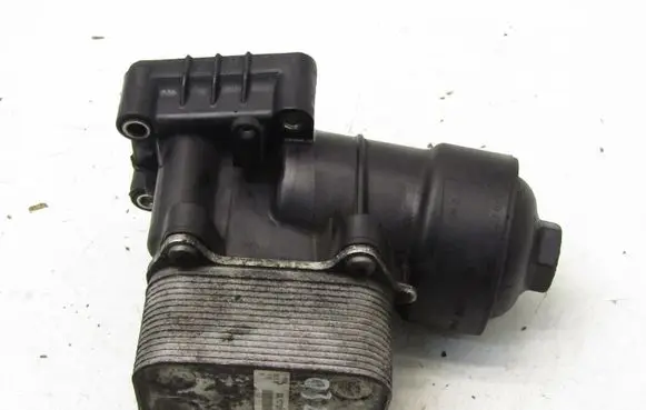 Audi Q3 8U Oil filter mounting bracket 03L117021C