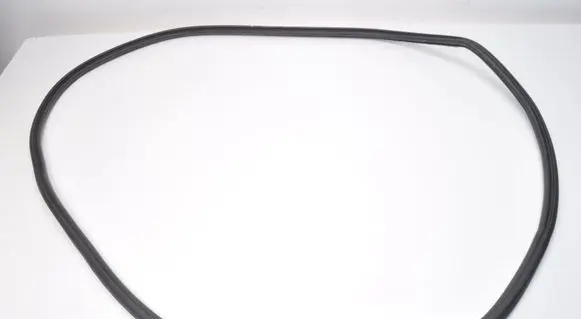 Bentley Bentayga Front door rubber seal 36A833721