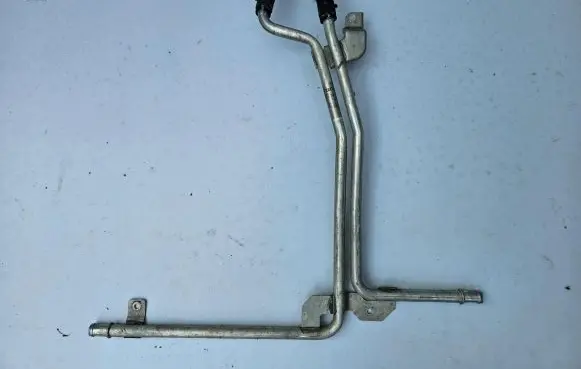 Audi A6 C7 Engine coolant pipe/hose 06E121083F