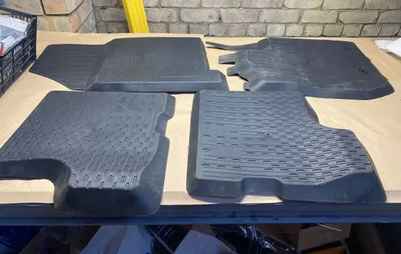 Dacia Duster II Car floor mat set 82011708306 8201698533 82011708308