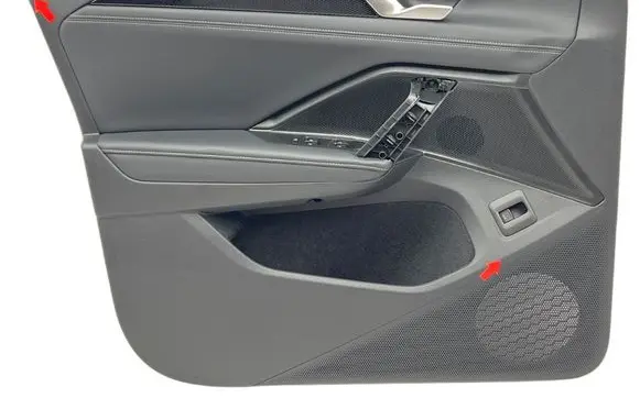 Volkswagen Tiguan Front door card panel trim 571867011AP
