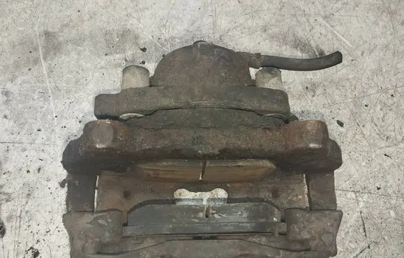 Opel Vectra C Rear brake caliper