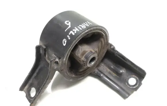 Mitsubishi ASX Engine mount bracket MN184356