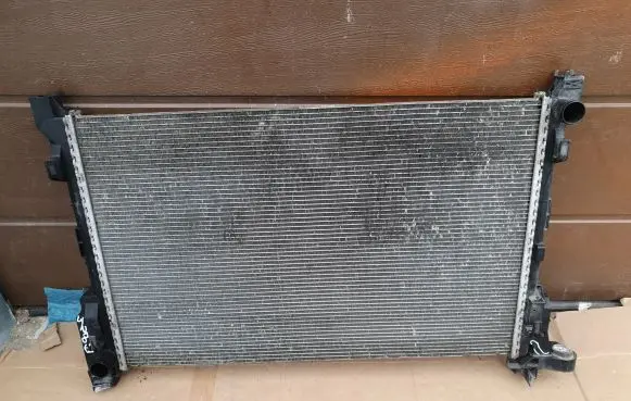Renault Trafic III (X82) Coolant radiator 93868888 214104966R