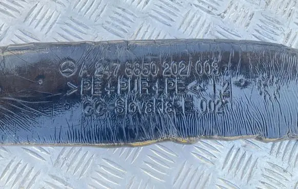 Mercedes-Benz B W247 Fender foam support/seal A2478850202