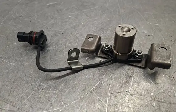 Opel Astra H Oil pressure sensor 8980864121