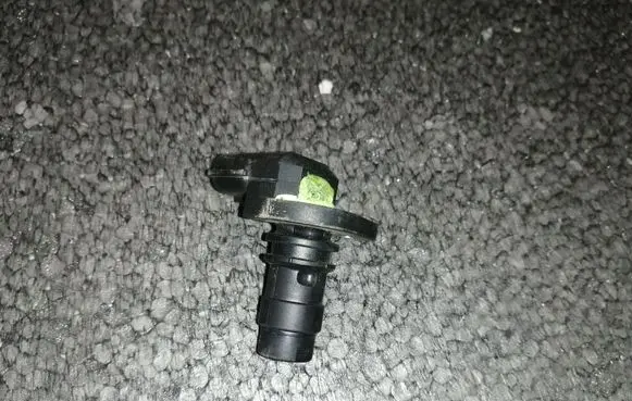 Volvo S60 Camshaft position sensor 30713370