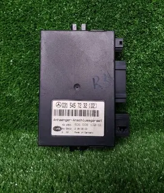 Mercedes-Benz Vito Viano W638 Tow bar trailer control unit/module 0315457232 5DS00810201