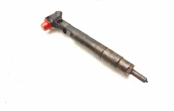 Mercedes-Benz E W212 Fuel injector A6510702387 28272472