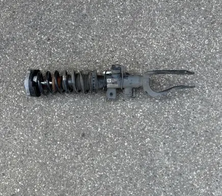 BMW 5 F10 F11 Front shock absorber with coil spring 6796858