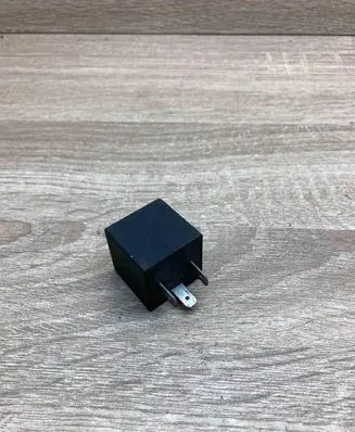 Volkswagen Golf III Other relay 111953227D 5WK1684