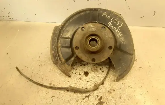 Audi A6 S6 C5 4B Rear wheel hub spindle/knuckle 