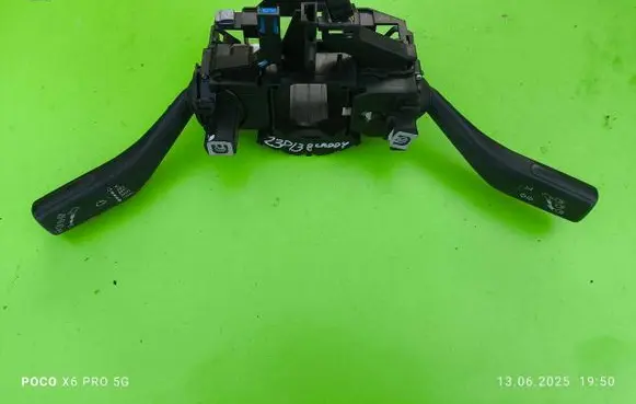 Steering wheel axle set