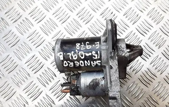 Dacia Sandero Starter motor 233000779