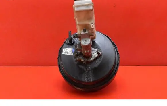 Toyota Avensis Verso Brake booster 47200-05150