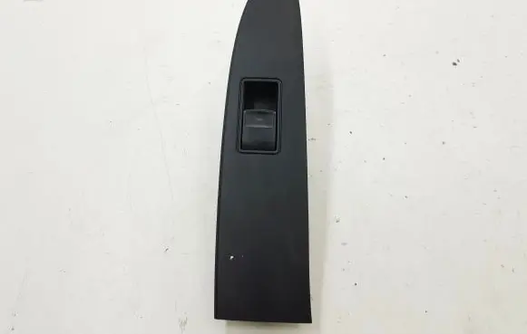 Toyota Avensis T270 Electric window control switch 7427105060 7427105090