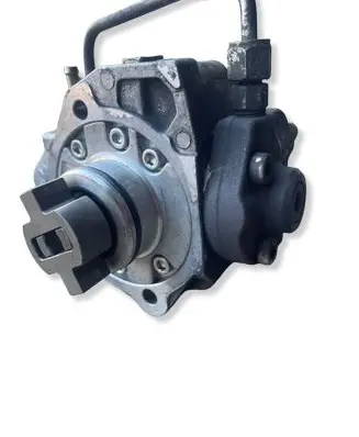Toyota Avensis T250 Fuel injection high pressure pump 221000R020