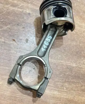 BMW 3 E90 E91 Piston with connecting rod